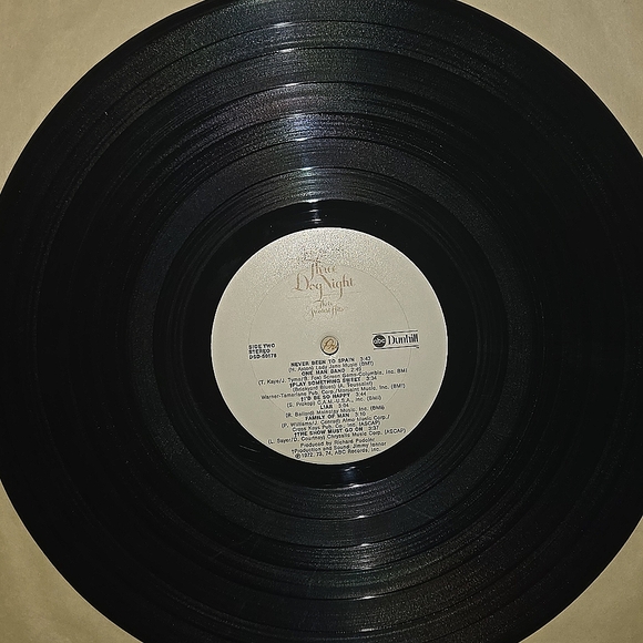 Three Dog Night- Joy to the World- Their Greatest Hits 1974 - Picture 10 of 10